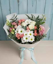 Букет цветов из:  Розы, Лизиантусы и Хризантемы в Дудинке