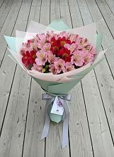 Букет цветов из:  Альстромерии #REPLACE_PRED# Дудинке