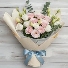 Букет цветов из:  Лизиантусы в Дудинке