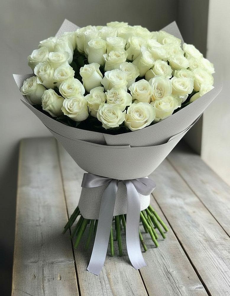Букет 35 Белых роз в Дудинке