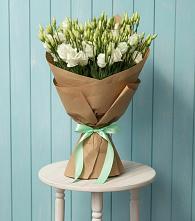 Букет цветов из:  Лизиантусы в Дудинке