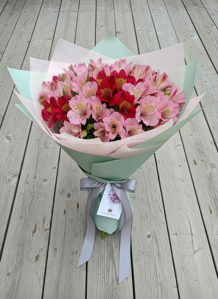 Букет цветов из: Альстромерии в Дудинке