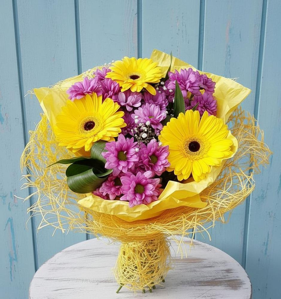 Букет цветов из: Хризантемы и Герберы в Дудинке
