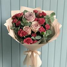 Букет цветов из:  Гвоздики и Розы в Дудинке