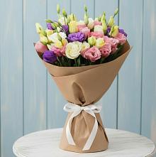 Букет цветов из:  Лизиантусы в Дудинке