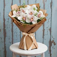 Букет цветов из:  Орхидеи и Розы в Дудинке